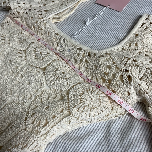 Q13/14 WE ARE KINDRED Luna Crochet Midi Dress - Picture 13 of 16